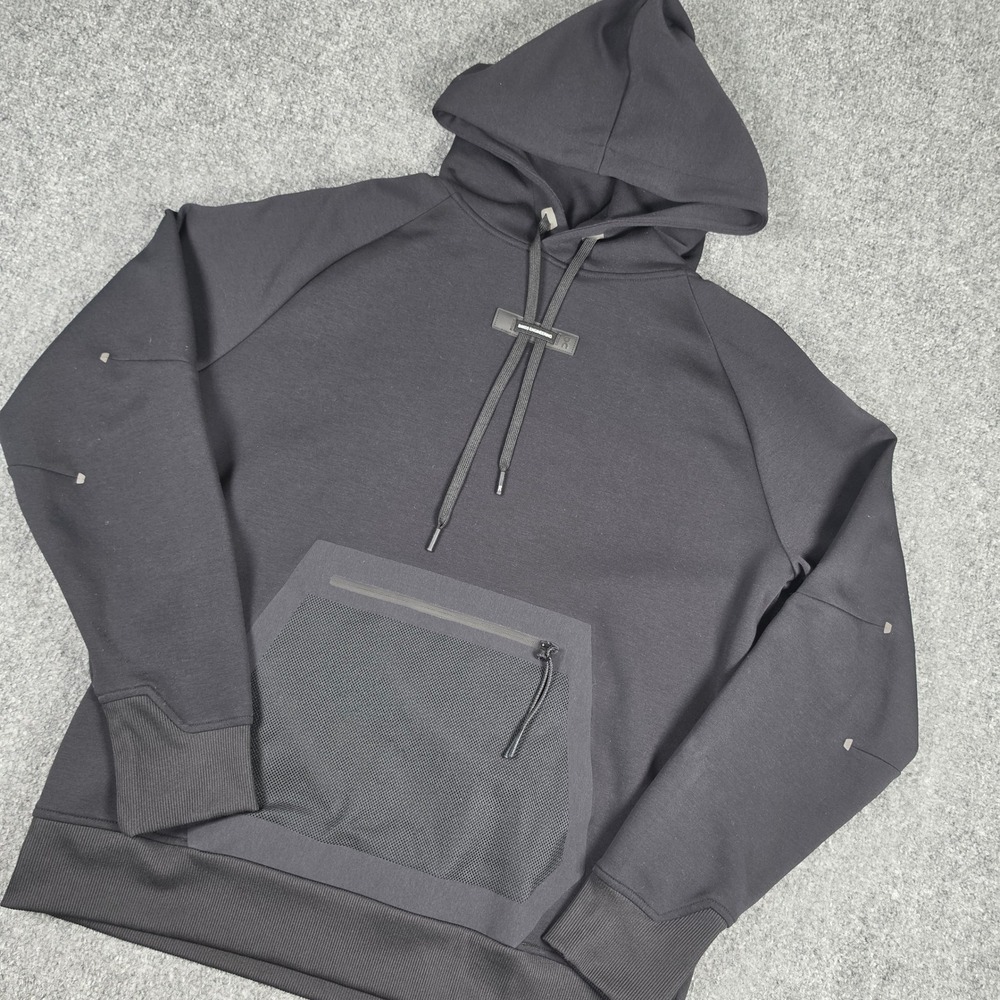 On Cloud Running Hoodie Men M Black Mesh Pocket Swiss Engineering Pullover